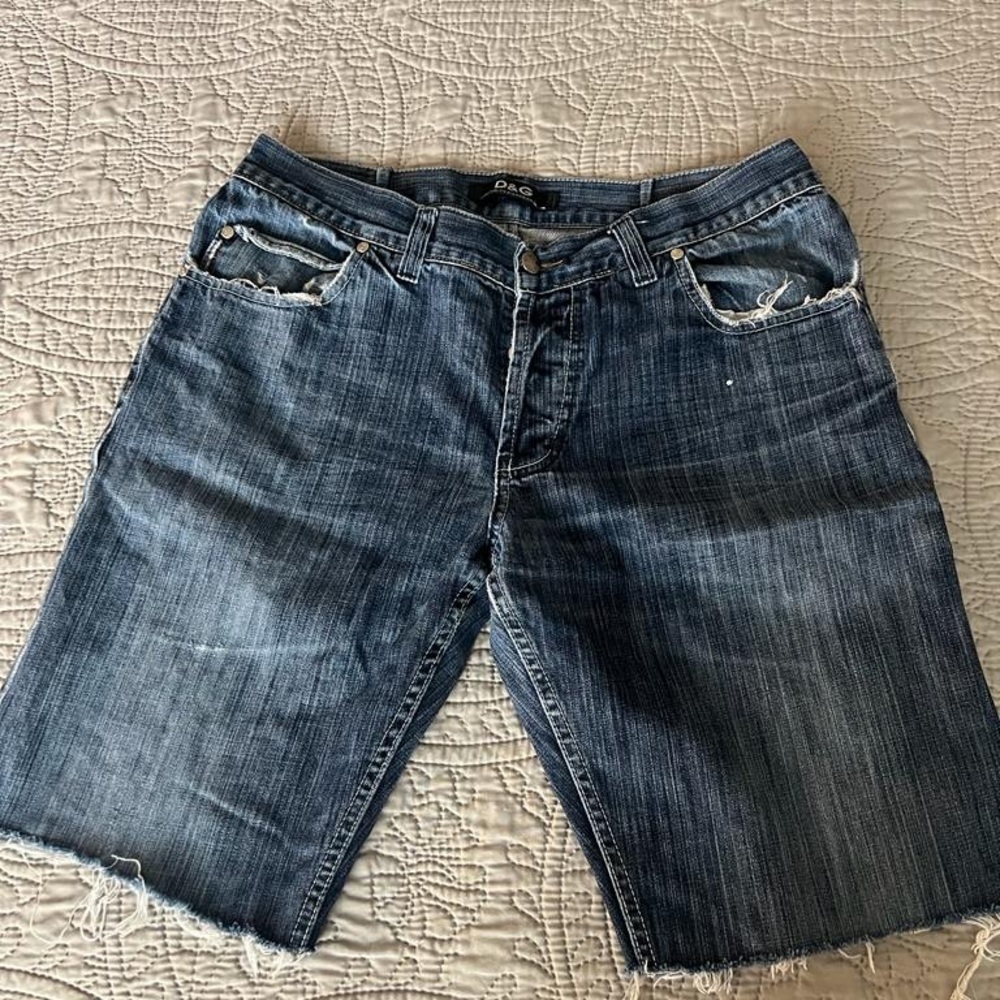 Dolce&Gabbana distressed jeans short size 34 . Used / Like new